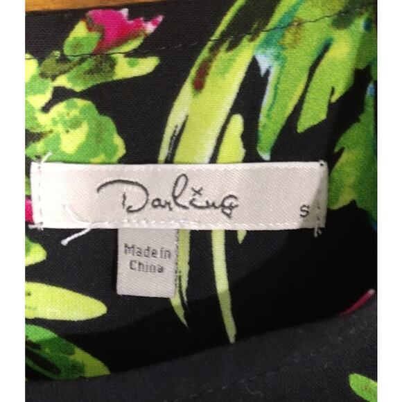 Darling Brand Vivid Floral Print Top, Black, Red Multi, Sz S - Picture 6 of 6